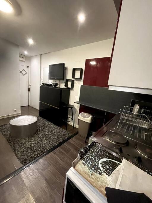 Апартаменты Magnifique Studio Champs-Elysee Париж Экстерьер фото